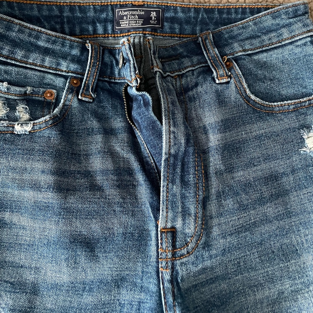 Abercrombie jeans. 26/2r darker seam on sides